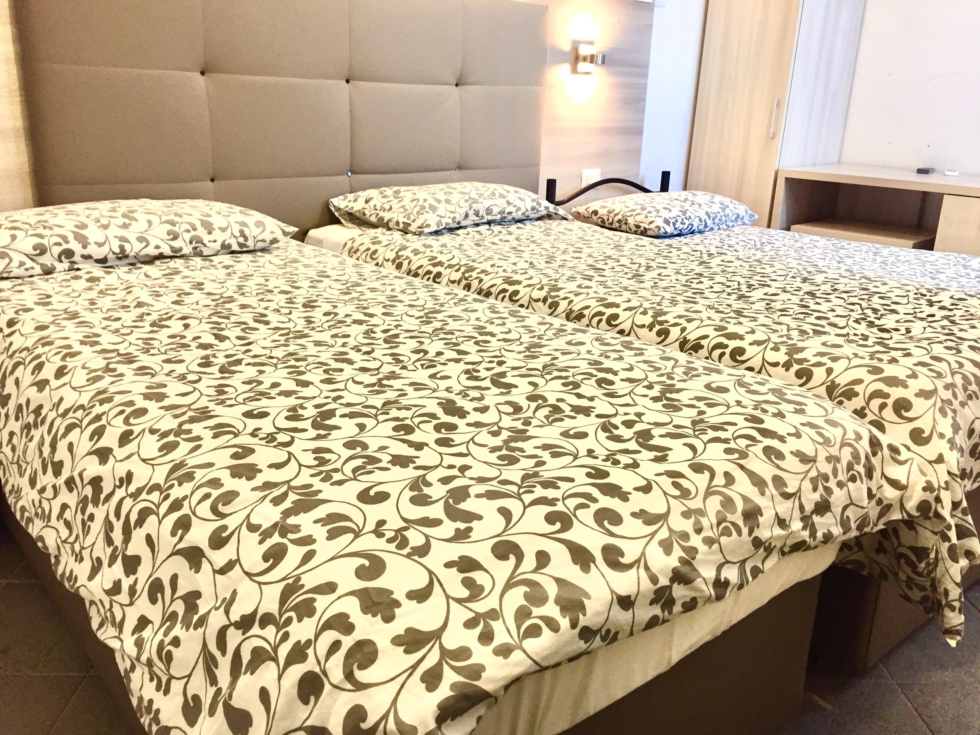Academy Hotel Фьюмичино Экстерьер фото